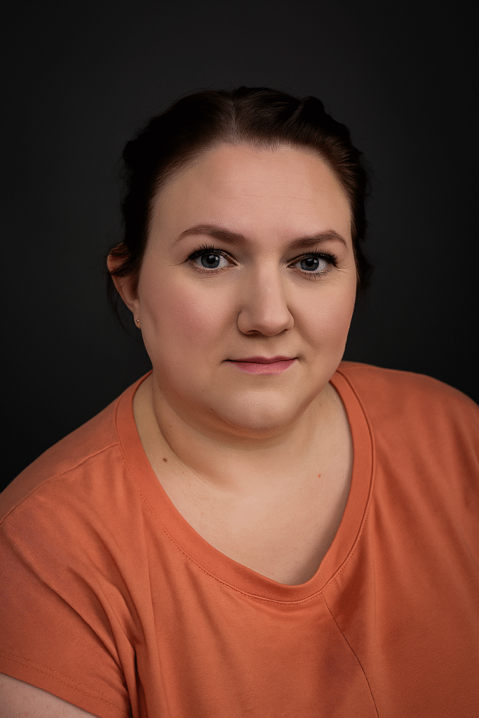 Fantasy Romance Author Annie Nash Taldryn